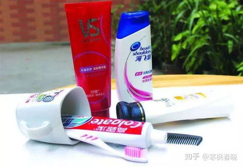 野外撿到一塊石頭怎么鑒別？巧用常見日用品快速判斷